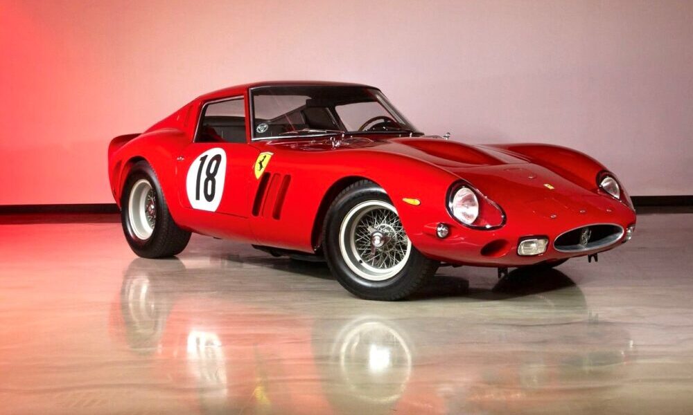 Ferrari GTO_cropped[30]